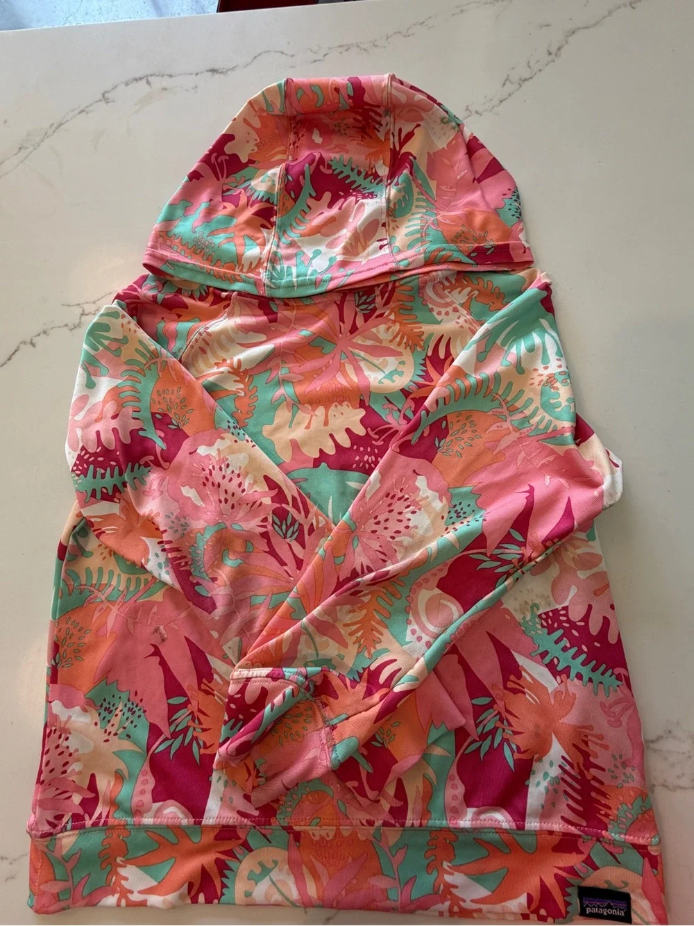 Patagonia Baby/Kids' Capilene® Silkweight Sun Hoody. Vibrant Coral, size 4
